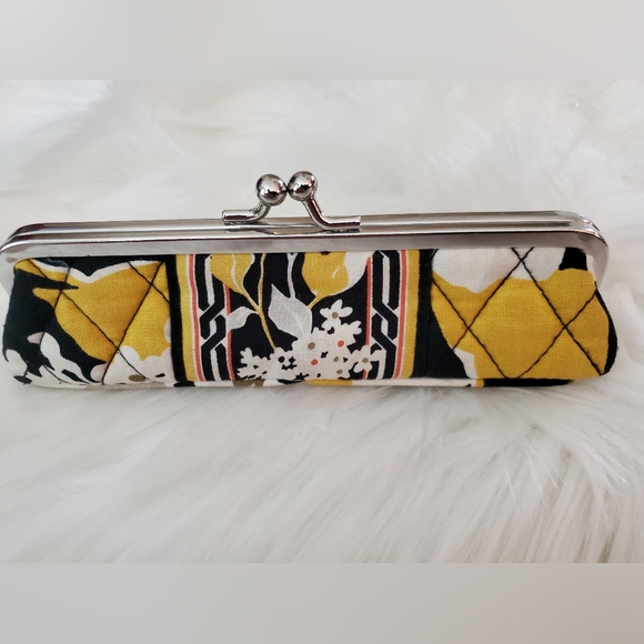 Vera Bradley Glasscase Slim Readers Dogwood Retired - Picture 4 of 4